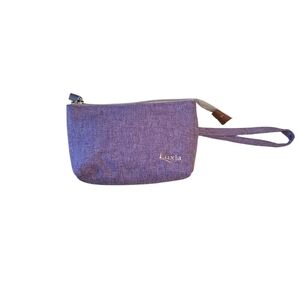 Essential oil travel case bag clutch